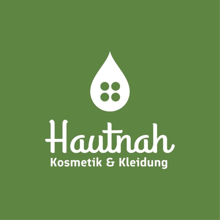 Das Logo von Hautnah Naturwaren: weiß auf grün